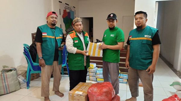 Rombongan DPW WI Sulsel Bawa Logistik dan Obat-Obatan ke Luwu