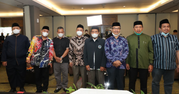 SEJUMLAH TOKOH HADIRI PEMBUKAAN MUSWIL III DPW WAHDAH ISLAMIYAH SULSEL