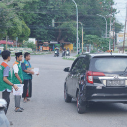 Puluhan Santri PPTQ Wahdah Islamiyah Sinjai Galang Dana untuk Korban Bencana Sumatra